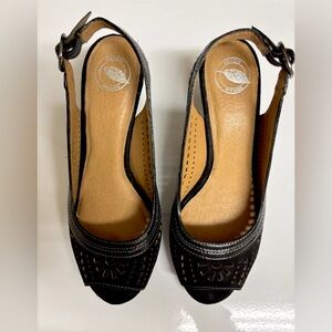 Nurture Style Koraa Black Size 7M New